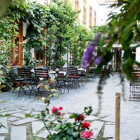 Schreiners Essen Und Wohnen Hotel Viena Exterior foto