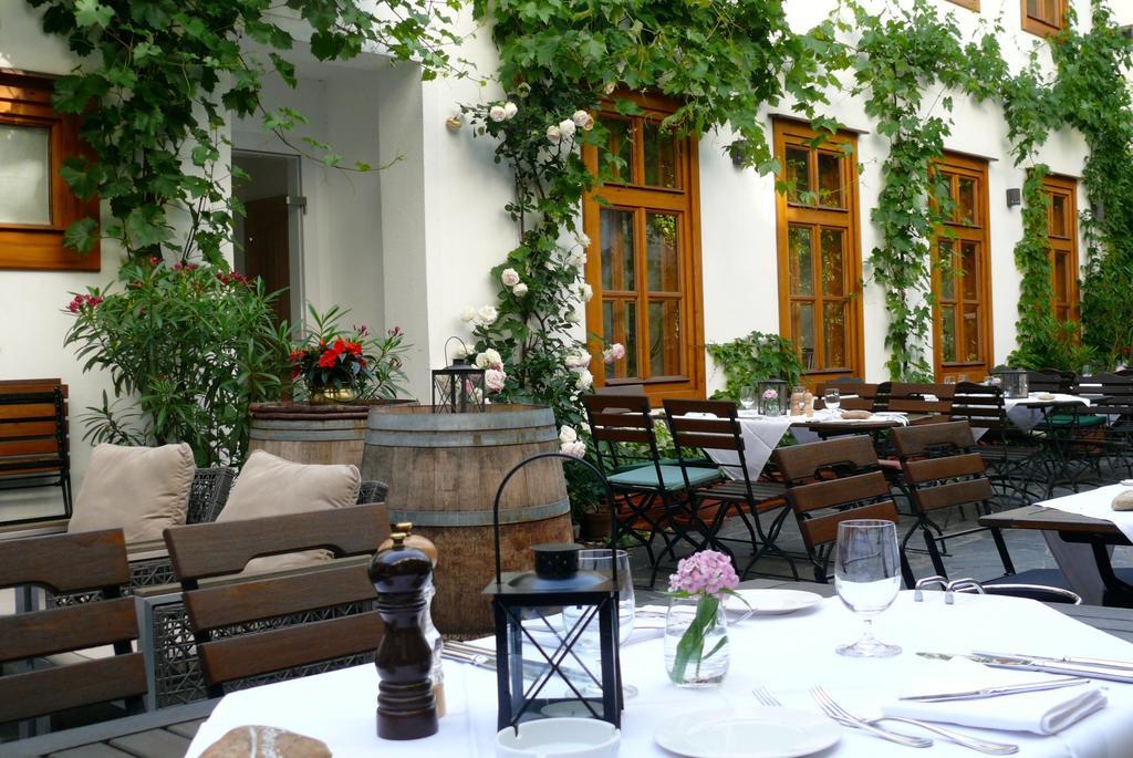 Schreiners Essen Und Wohnen Hotel Viena Habitación foto
